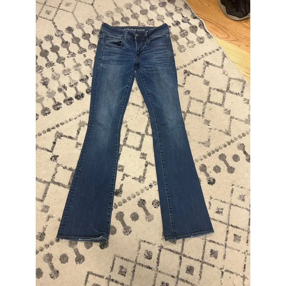 American Eagle Women's Jeans Flare Leg Low Rise Size 4 Long 4L - Picture 2 of 12